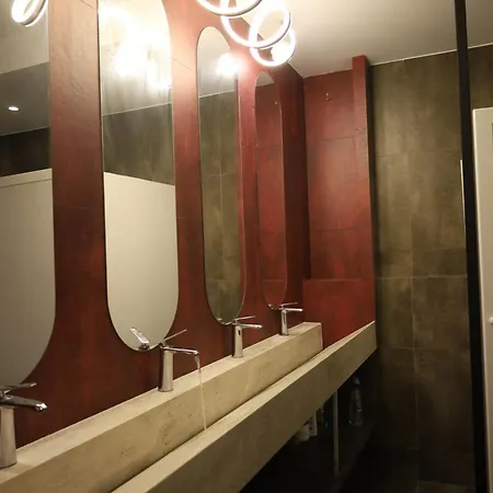 90pods & C O Working Hostel Shkoder