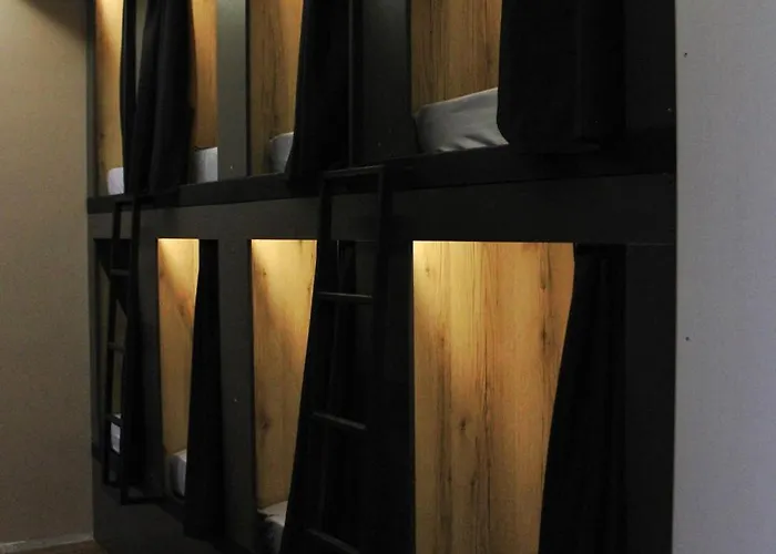 Hostel 90pods & C O Working *